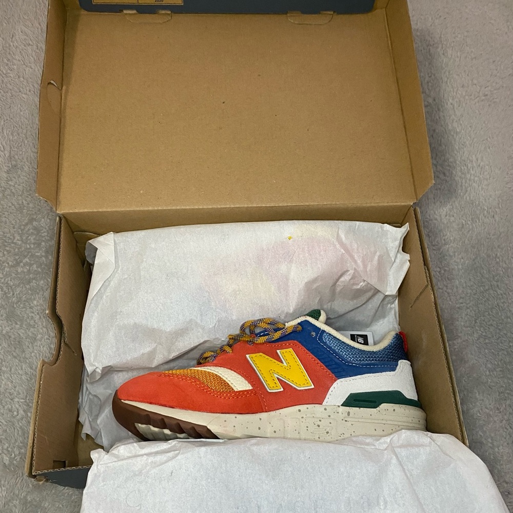 Brand new super cute kids New Balance sneakers!